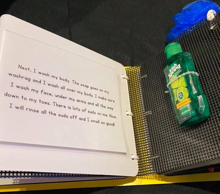 Body wash and loofah Body wash and loofah